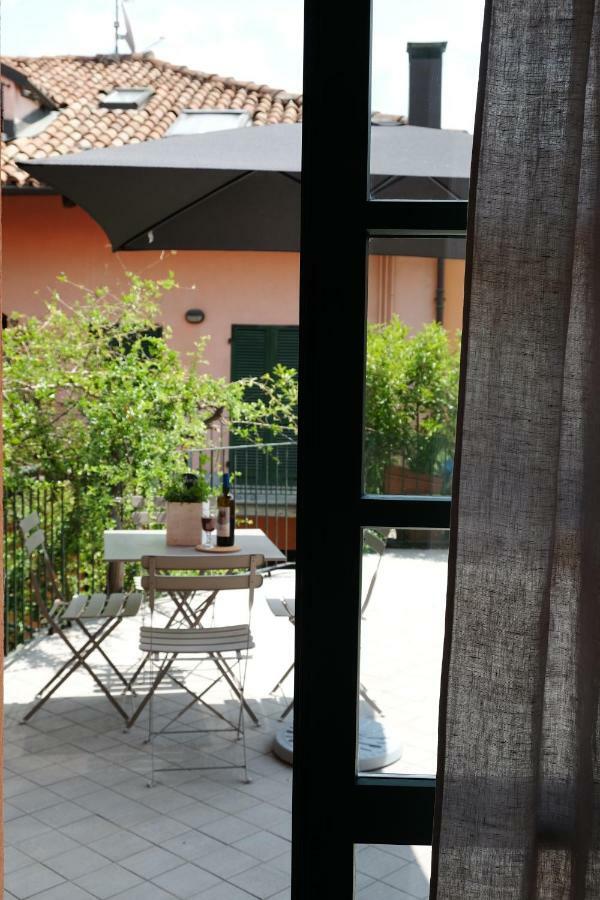 La Casa Di Ringhiera Apartment Alba  Exterior photo